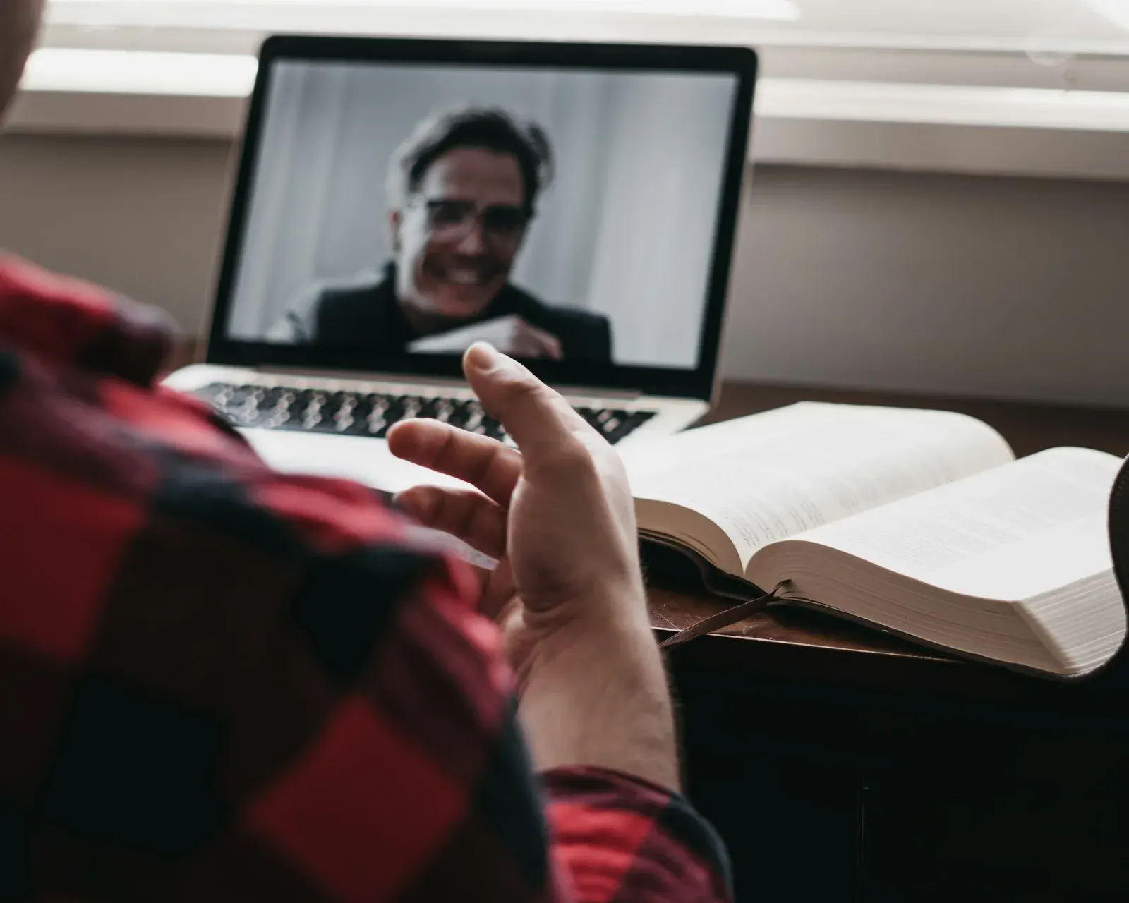 Confronto dal vivo con il mentor su un progetto reale