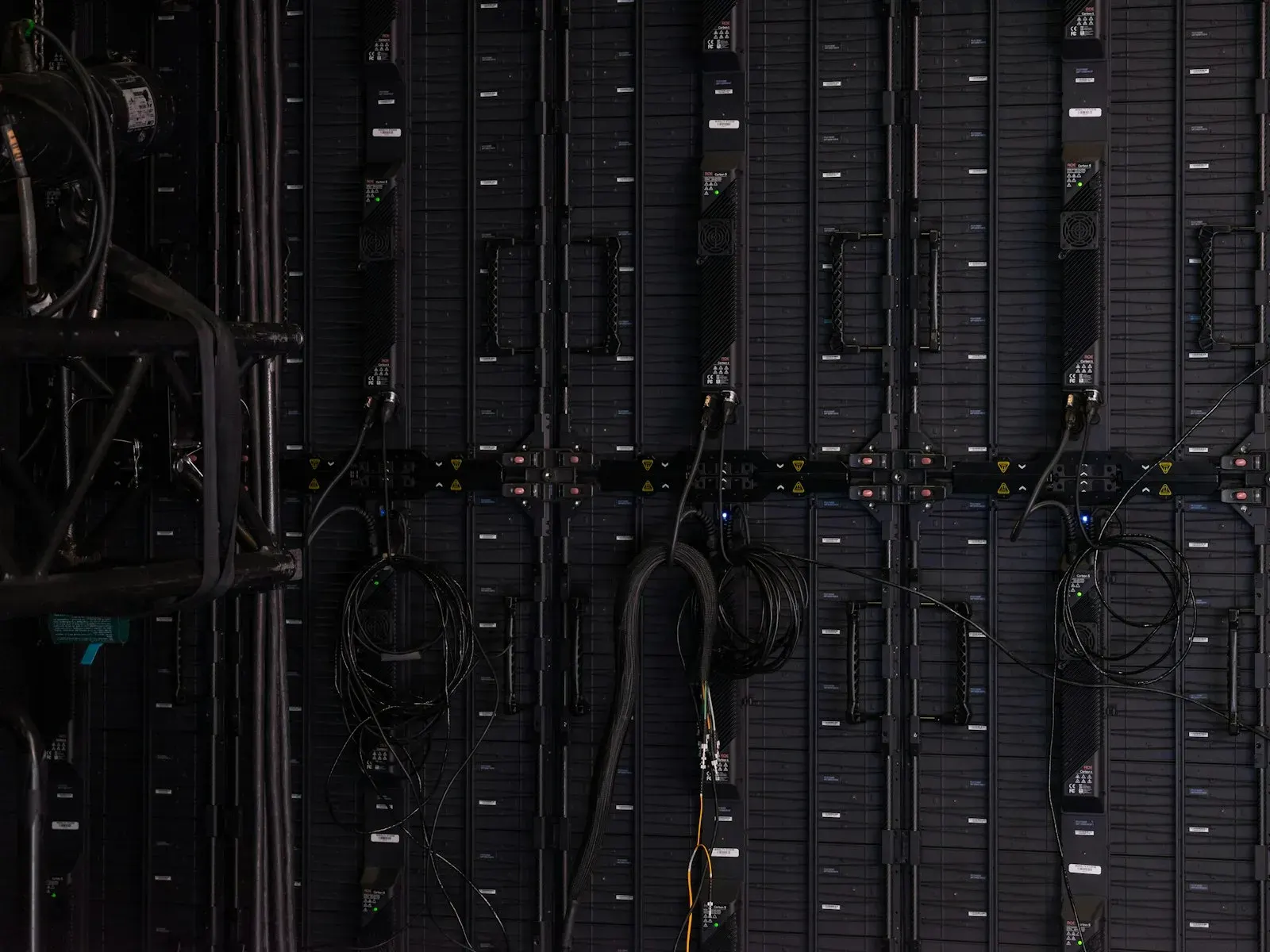 La console mostra in tempo reale lo stato di ogni copia custodita nel cloud, pronta a segnalare la prima anomalia
